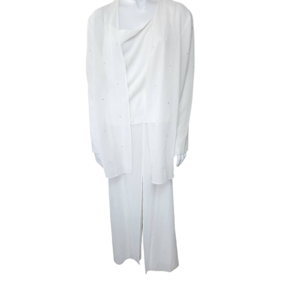 Vintage Lori Ann Montreal White Formal Suit Set (16) - Picture 2 of 7